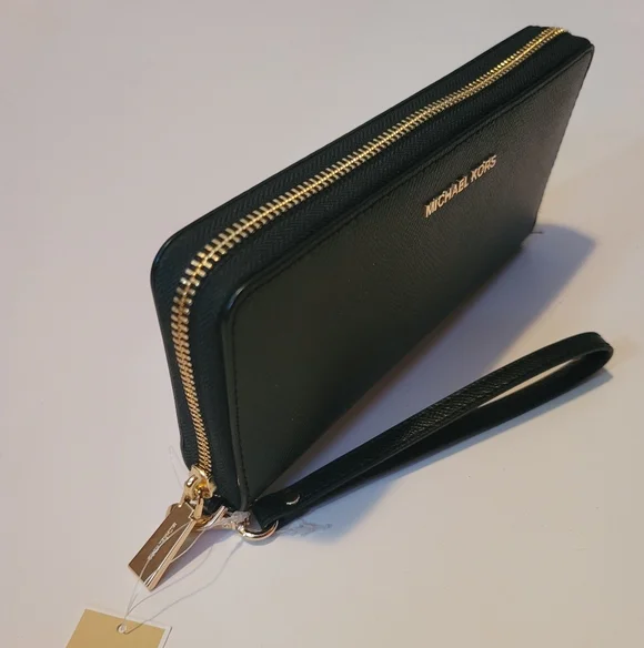 Michael Kors Black Wallet - Picture 4 of 6